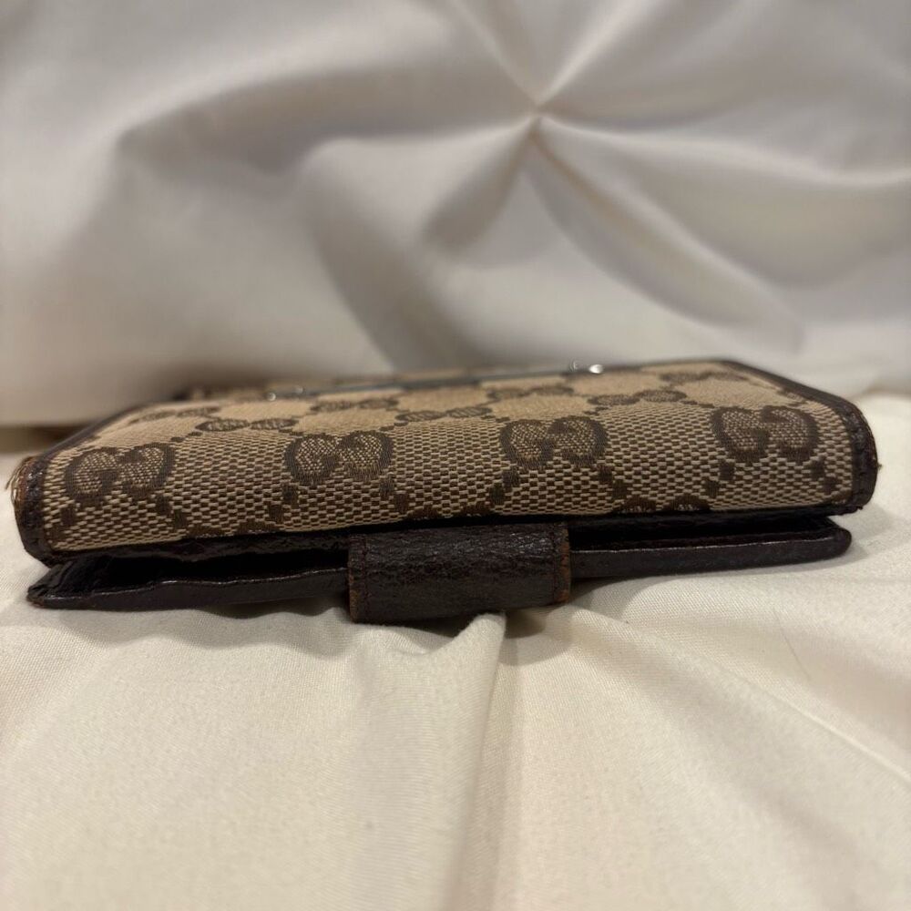 Gucci Brown Monogram Wallet - Picture 7 of 14
